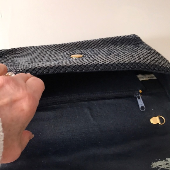 Vintage Evening Clutch w/Shoulder Strap - Picture 5 of 10